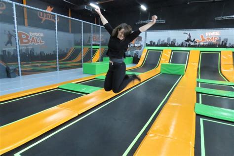 Meaux J ai testé pour vous un parc à trampolines