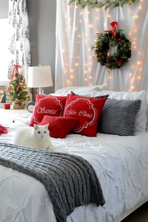 Christmas Bedroom Decor Ideas For A Cozy Holiday