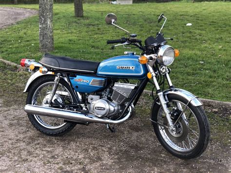 Suzuki Gt250 1976 We Sell Classic Bikes