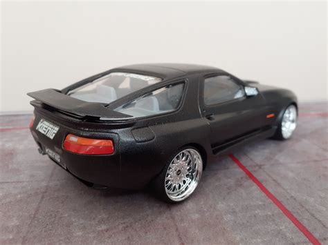 Modelbrouwers Nl Modelbouw Toon Onderwerp Porsche 928 S4 Koenig