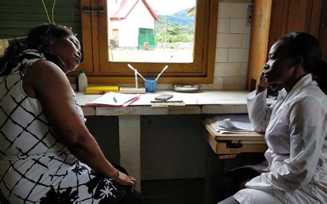 Mejora de las competencias de los auxiliares de enfermería de Bioko