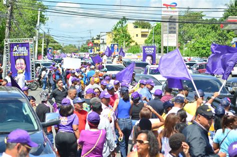 Abel Y Dirigencia Del Pld Encabezan Marcha Caravana En El Cibao