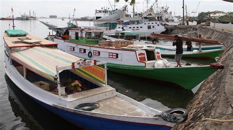 Pelabuhan Paotere Urat Nadi Warga Kepulauan