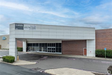 300 Quaker Bridge Mall Lawrenceville Nj 08648 Retail For Lease