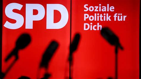 Vorstandswahlen bei der SPD Wilhelmshaven Gäde als Vorsitzender des