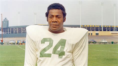 Willie Wood, Star Defensive Back With the Green Bay Packers, Dies at 83 ...