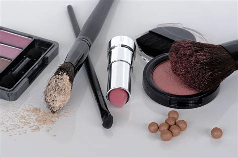 Research Group Warns: Talc-Based Cosmetics Test Positive for Asbestos