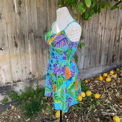 Vintage Hilo Hattie Pineapple Dress Gem