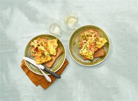 Omelet Met Tomaat En Toast Recept Allerhande Albert Heijn Belgi