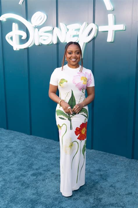 Abbott Elementary Star Quinta Brunson In Oscar De La Renta At Hulu On