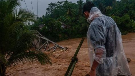 Kerugian Akibat Banjir Dan Longsor Lebak Mencapai Rp Miliar