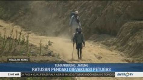 Kebakaran Lahan Ratusan Pendaki Gunung Sumbing Dievakuasi Video