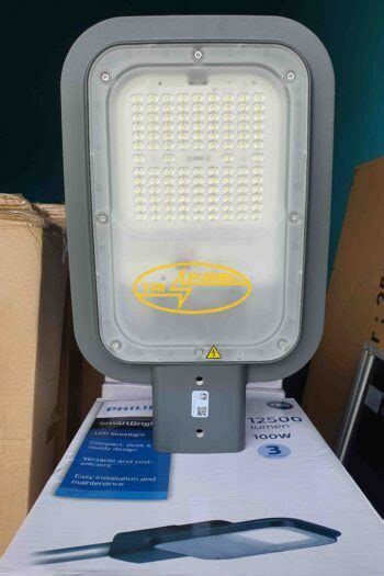 Lampu Pju Led Phillips Watt Tri Surya Panel