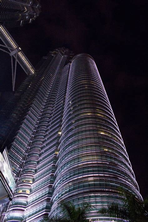 Petronas Twin Towers | Drifting Soul is Written