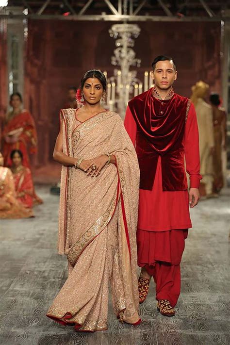 Tarun Tahiliani Bridal And Couture Collection 2016 At Icw