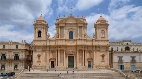 CATHEDRAL OF SAN NICOLÒ - The Baroque Cathedral of Noto