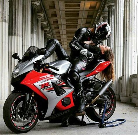 Pin By Cynthia Amanda On Xs Motorcycle Couple Motorcycle Girl Bike