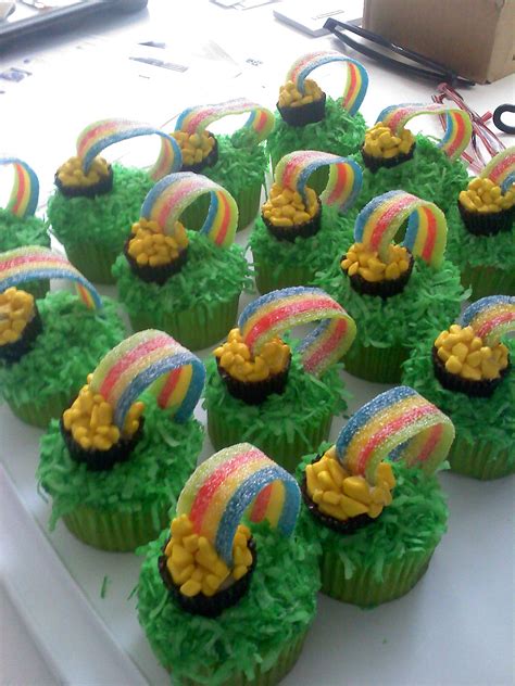 St Patricks Day Cupcakes Pot Of Gold