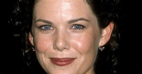 Watch 'Gilmore Girls' Star Lauren Graham's Face Transform Over Time ...