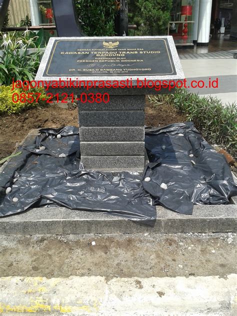 Batu Nisan Prasasti Peresmian Makam Bahan Marmer Granit Prasasti