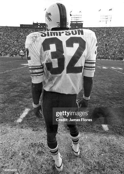 423 Oj Simpson Buffalo Bills Photos & High Res Pictures - Getty Images