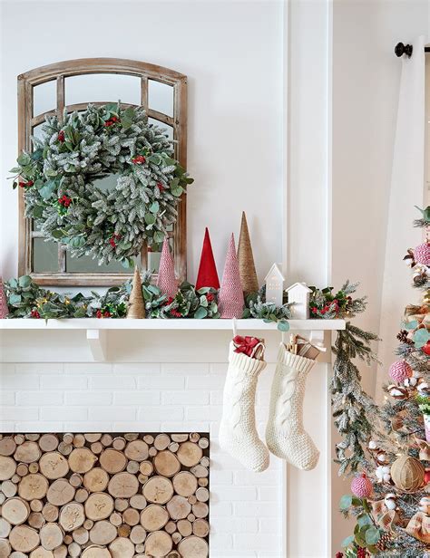 50 Creative Christmas Mantel Ideas Christmas Mantel Decorations