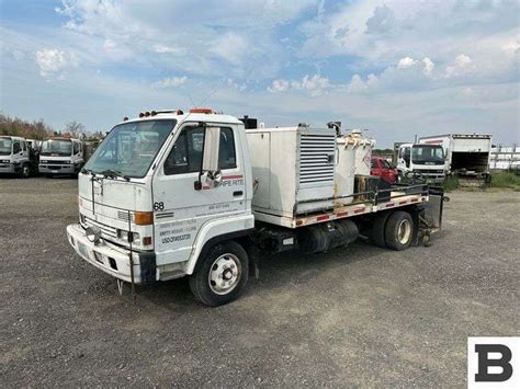 1992 Isuzu NPR Paint Truck Booker Auction Company