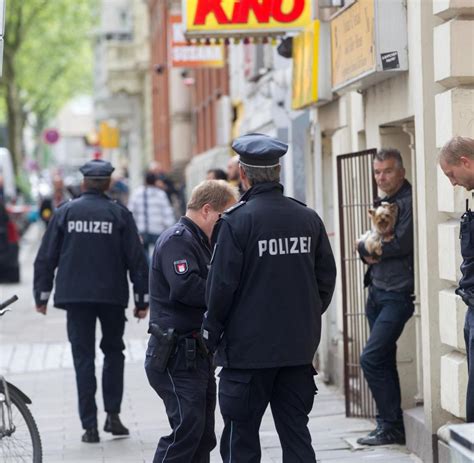 Hamburg Schie Erei Auf St Pauli Bilder Fotos Welt