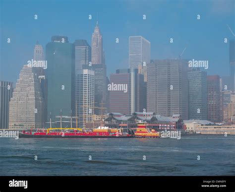 Tugboat And Barge At The South Street Seaport Stock Photo Alamy