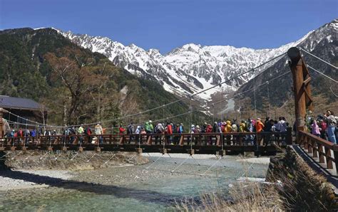 上高地、登山シーズン到来 4年ぶり通常の開山祭 産経ニュース