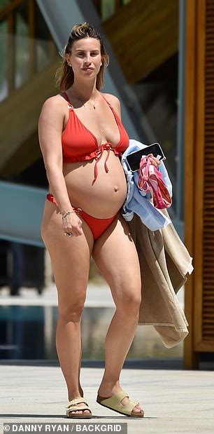 Heavily Pregnant Ferne Mccann Displays Her Growing Baby Bump In A