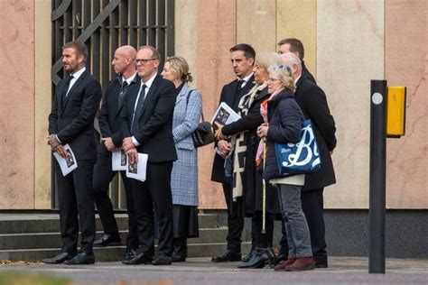 David Beckham leads host of ex-footballers at funeral of Sir Alex ...