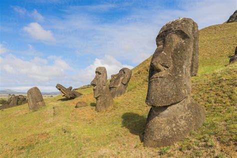 Rapa Nui National Park : Moai Heads Of Easter Island Rapa Nui National Park Unesco World ...