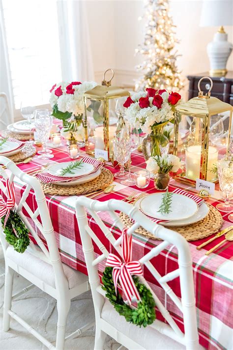 Style your holiday tablescape with these ideas for Christmas Table ...