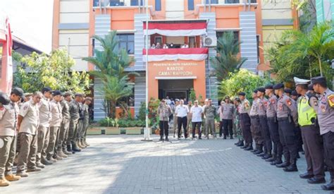 Camat Rappocini Bersama Tim Gabungan Pemkot Makassar Tertibkan Bangunan