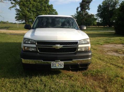 Sell Used 2006 Chevrolet 2500 Hd Silverado Lt Crew Cab 8ft Bed 2wd Srw 6 0 L Lb In