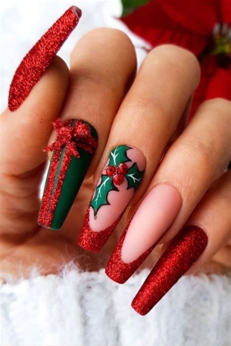 Pin By Eleanor Hayes On Beauty Nails Xmas Nails Winter