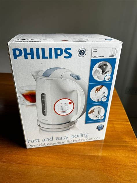 Philips HD4646 Daily Collection Kettle 1 5 L 2400 Watts White TV