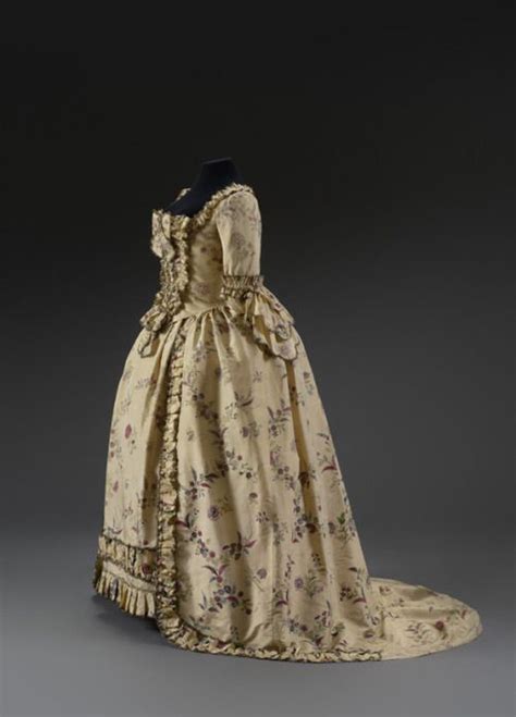 Fripperiesandfobs “ Robe A Langlaise Ca 1760 From The Musee Du