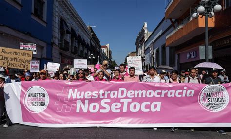 Marcha Por La Democracia Convoca A Miles En Puebla El Universal Puebla