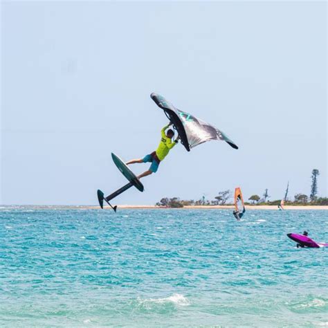 Le stage AUTONOMIE wingfoil Kitesurf Attitude École de Kitesurf et