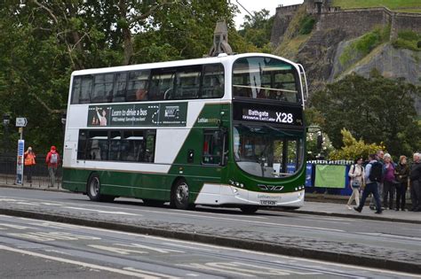 Lothian Country Volvo B Tl Lxz Edinburgh Flickr