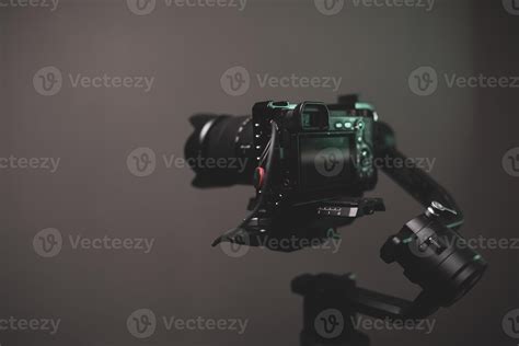 Close up gimbal stabilizer camera setting ready to use 11108250 Stock Photo at Vecteezy