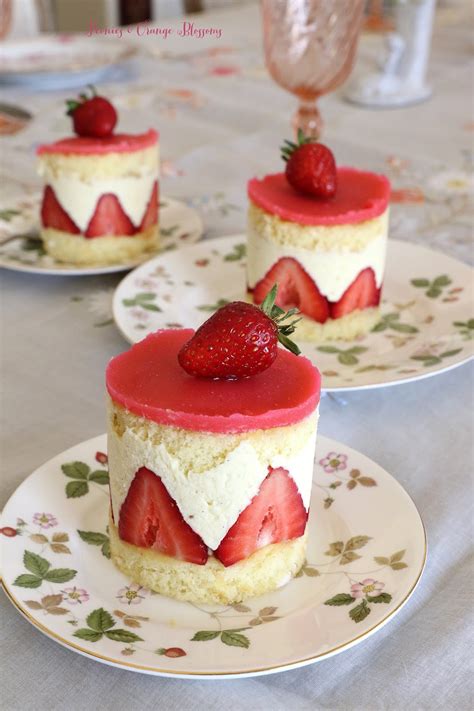 Le Fraisier A French Strawberry Cake Petite Haus