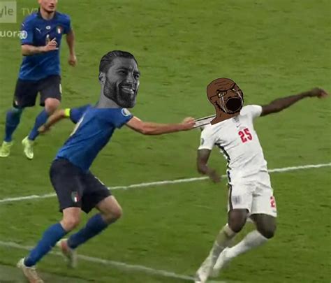 GigaChad Chiellini Chiellini Pulling Saka Know Your Meme