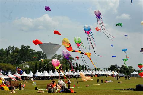 Festival Layang Layang Sedunia Catat Malaysia Book Of Records Kosmo