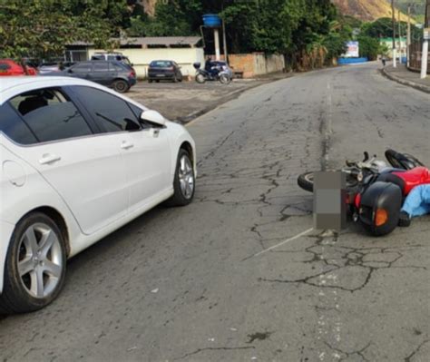 Motociclista Fica Ferido Em Acidente Carro Em Barra Mansa Sul Do