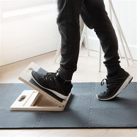 Navaris Wooden Slant Board Calf Stretch Adjustable Incline Board