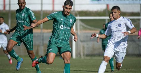 Metropolitano vai a Palhoça precisando vencer por dois gols de