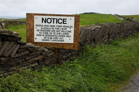 Cliffs Of Moher Travel Guide Helpful Tips Map And Photos Earth Trekkers